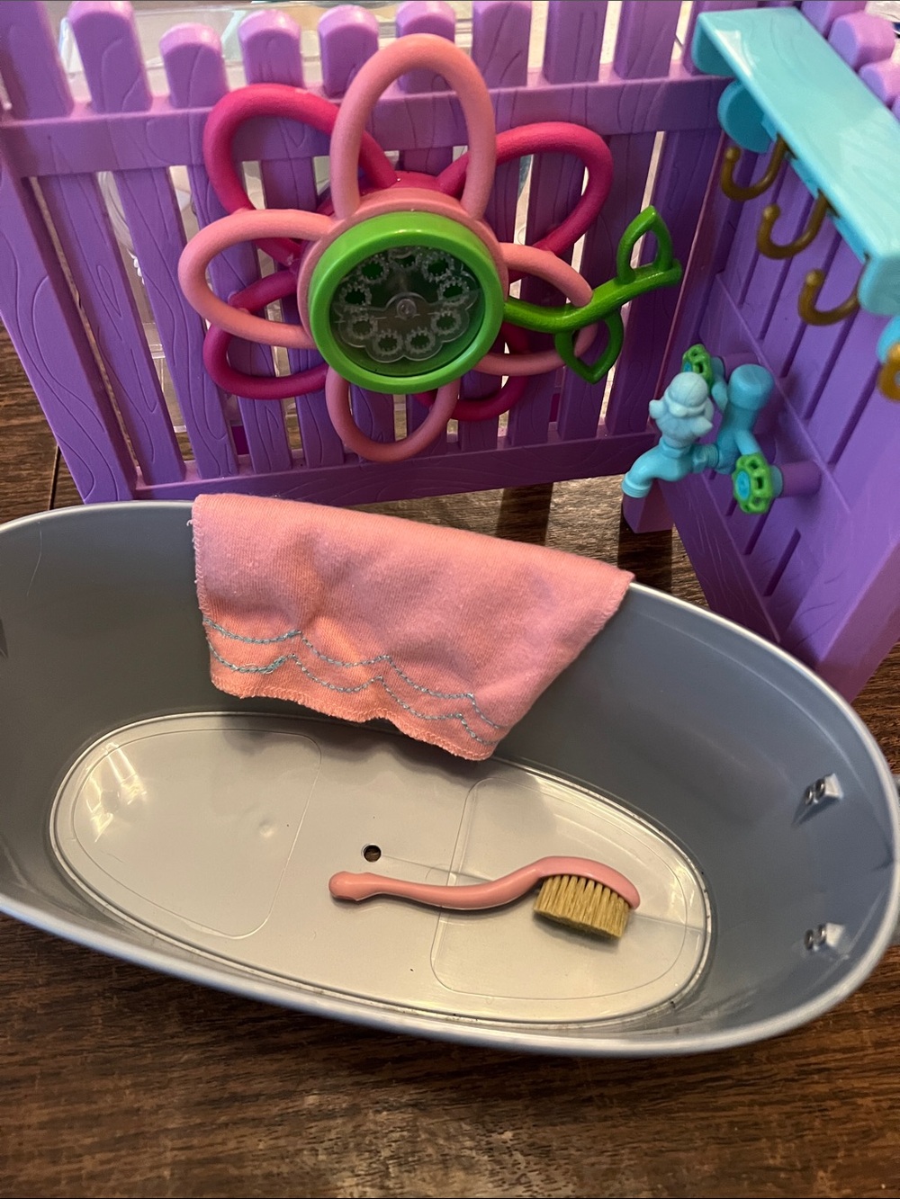 American Girl WellieWisher Purple, Pink & Green Flower Bath Playset